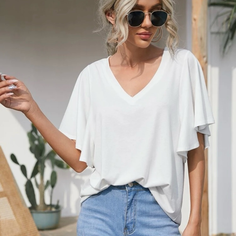New | White Short Sleeve Butterfly Sleeve Shirt / Blouse | Size Large (8/10)